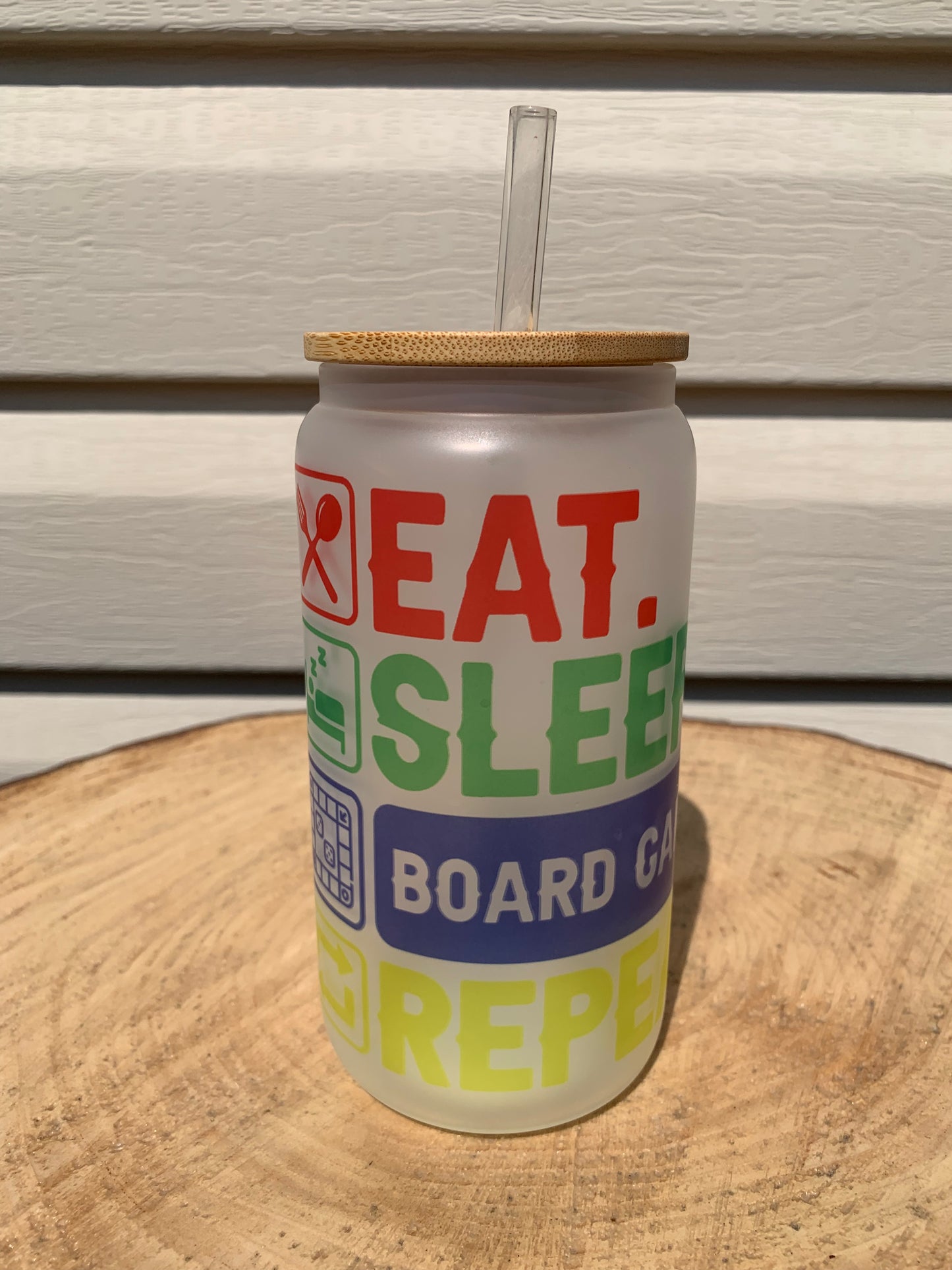 Verre givré isotherme 16 onces Eat Sleep Board Game Repeat