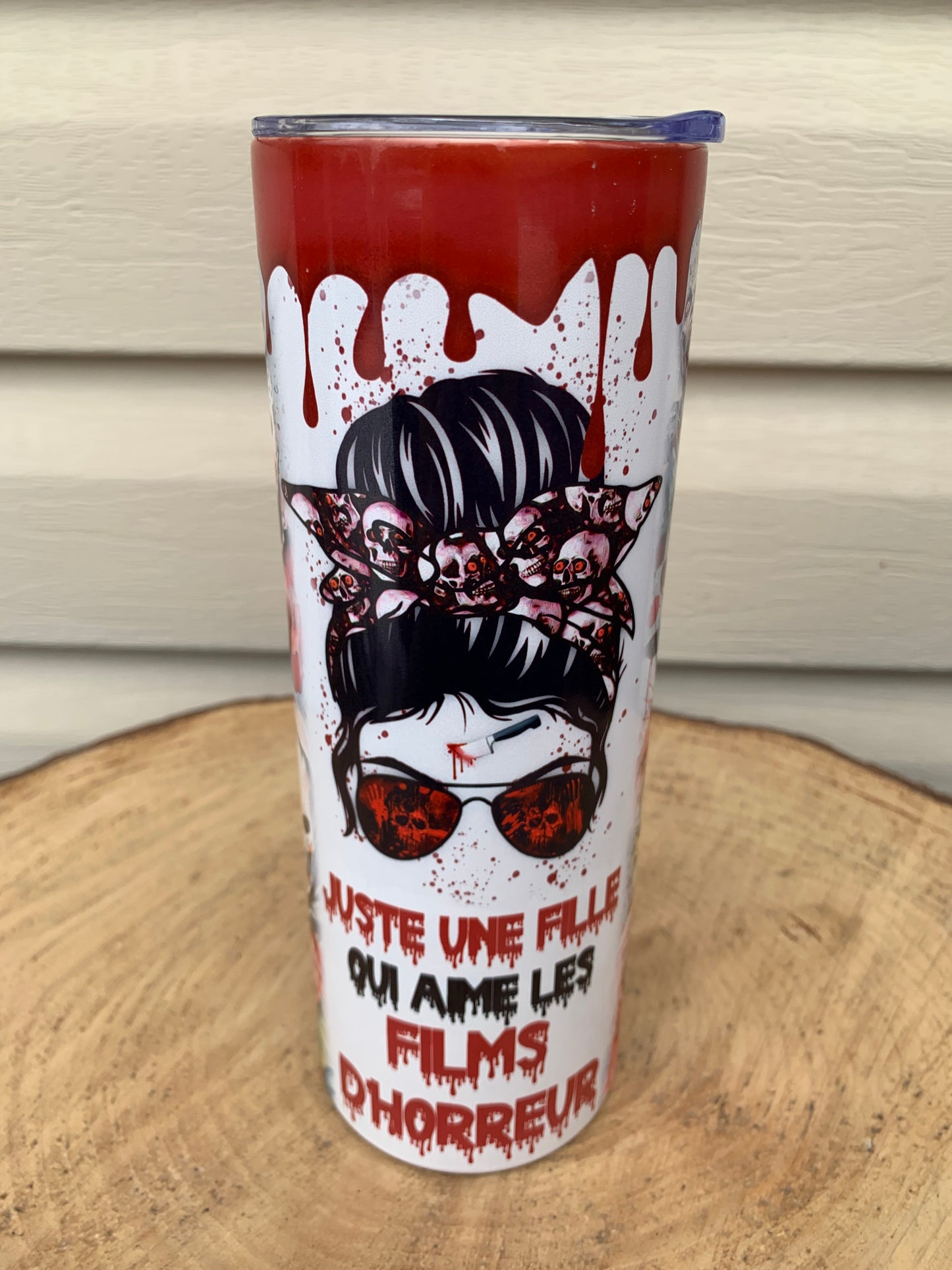 Gourde isotherme "JUSTE UNE FILLE QUI AIME LES FILMS D’HORREUR"