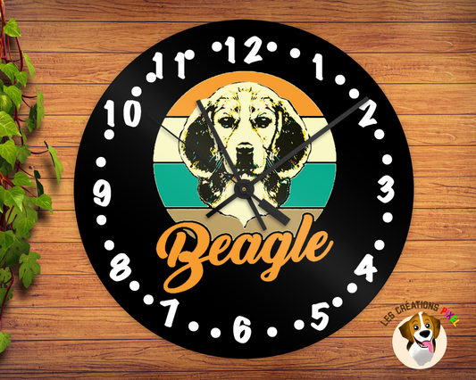 Horloge en métal Beagle vintage
