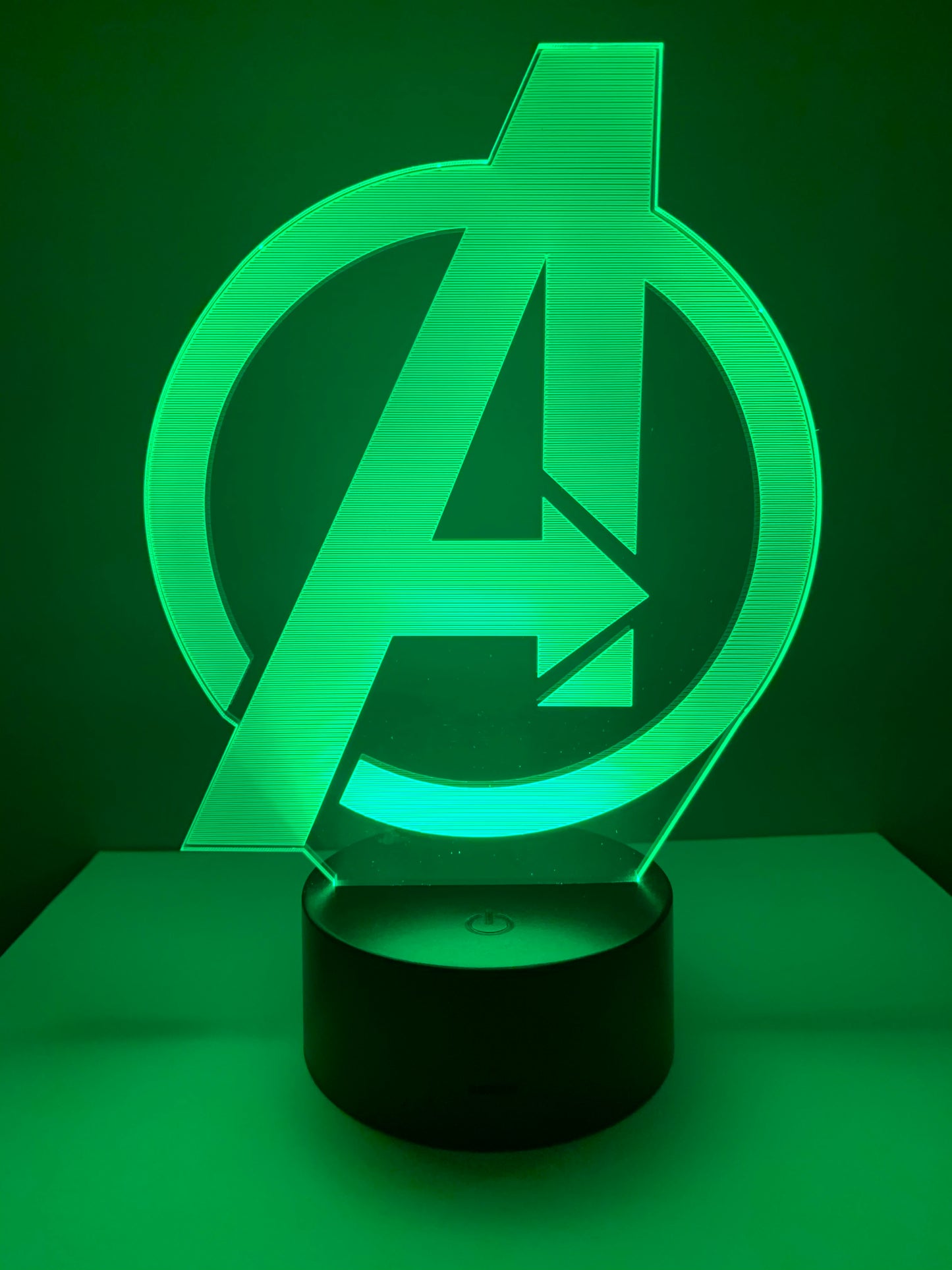 Lampe 3D DEL Logo Avengers