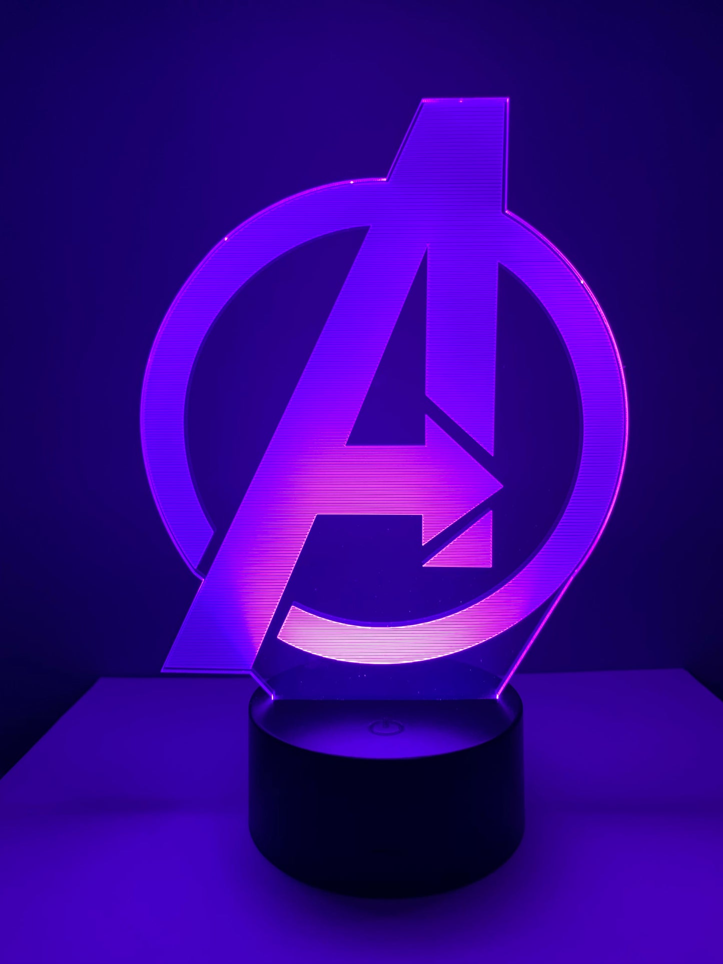 Lampe 3D DEL Logo Avengers