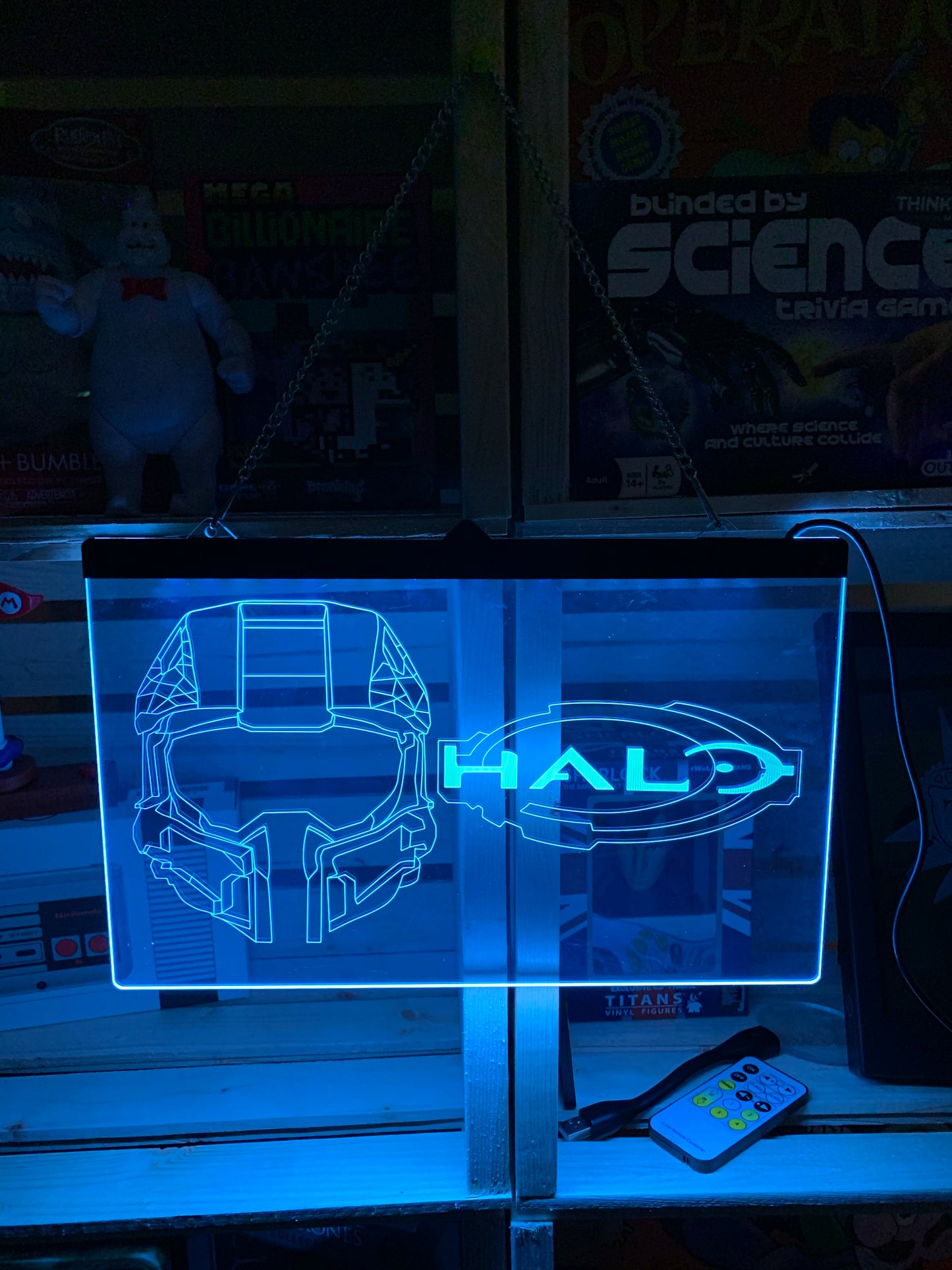 Enseigne DEL Halo Master Chief Xbox avec chaîne
