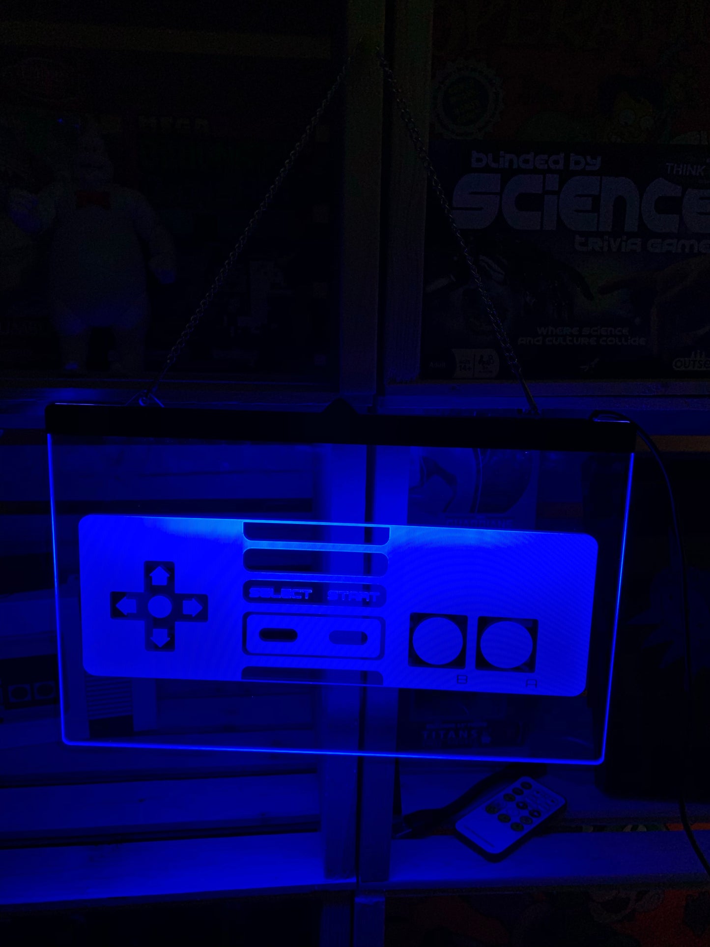 Enseigne DEL Manette avec chaîne