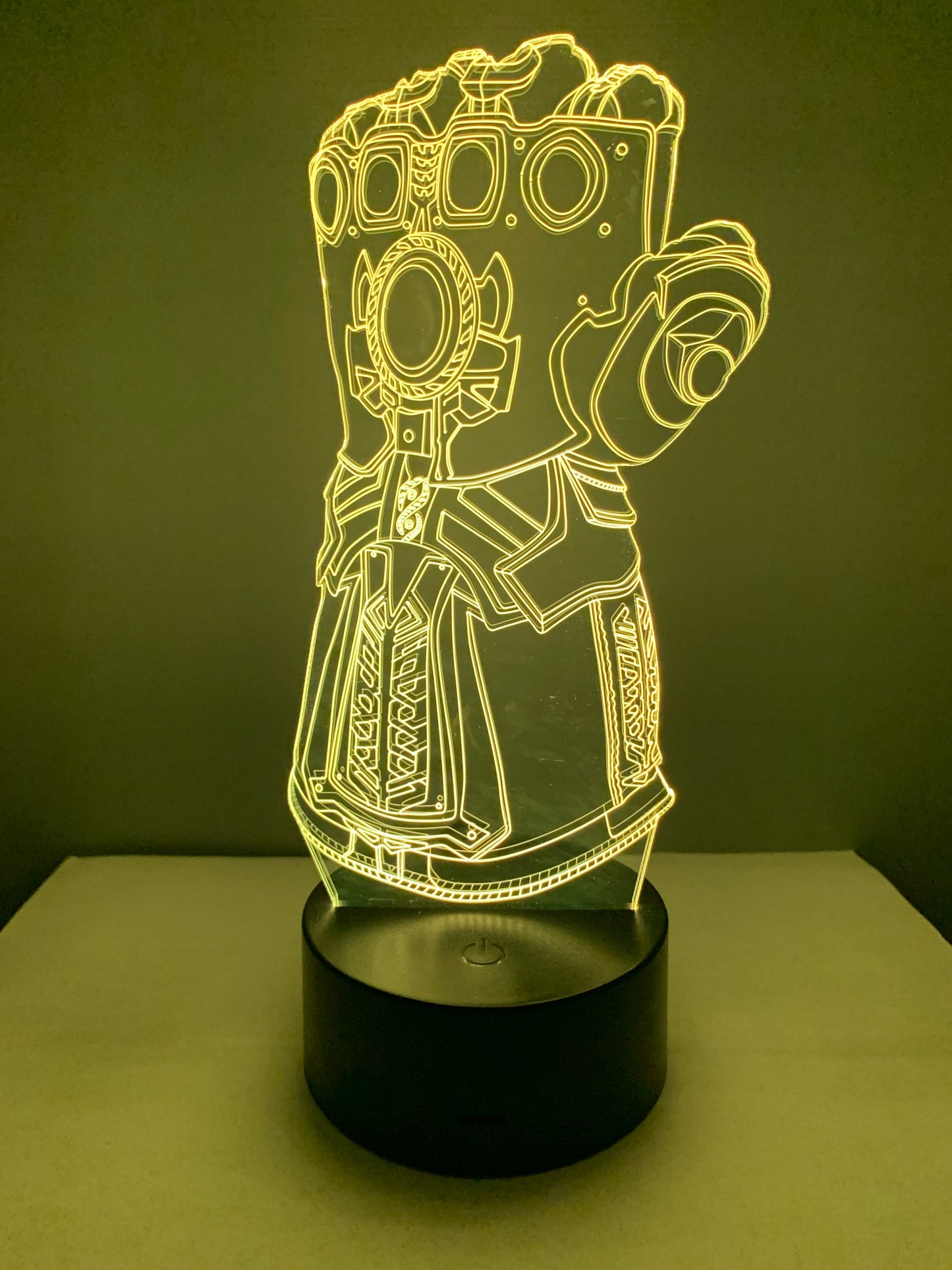 Lampe 3D DEL Gant Thanos Avengers