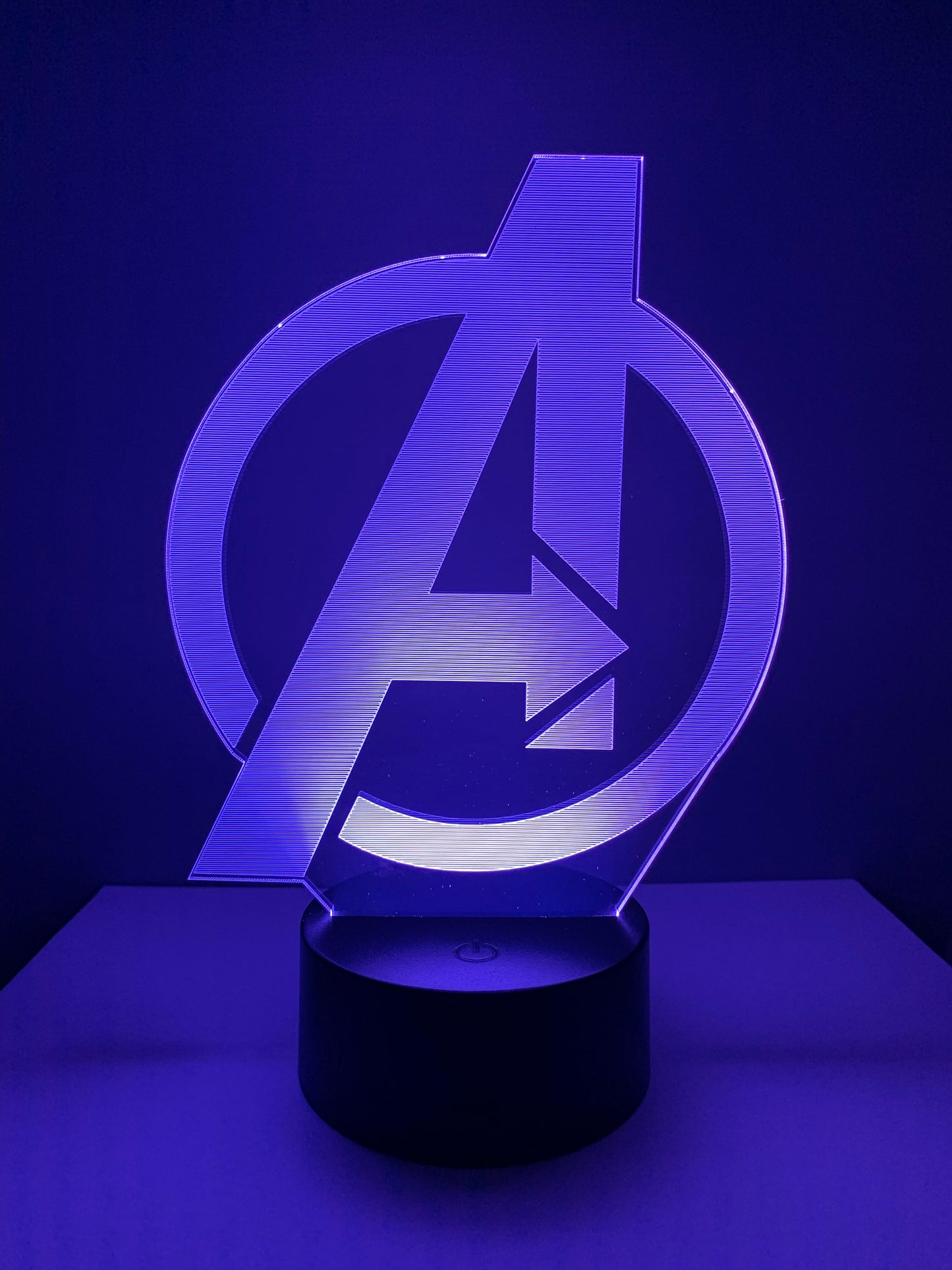 Lampe 3D DEL Logo Avengers