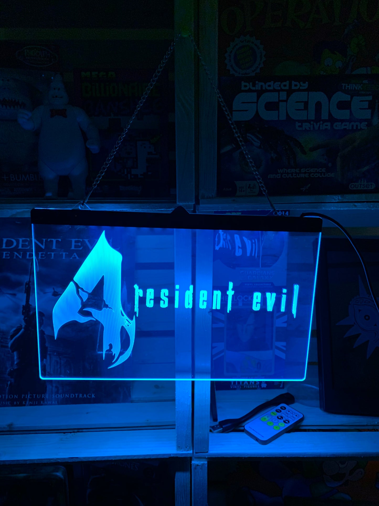 Enseigne DEL Resident Evil 4 avec chaîne