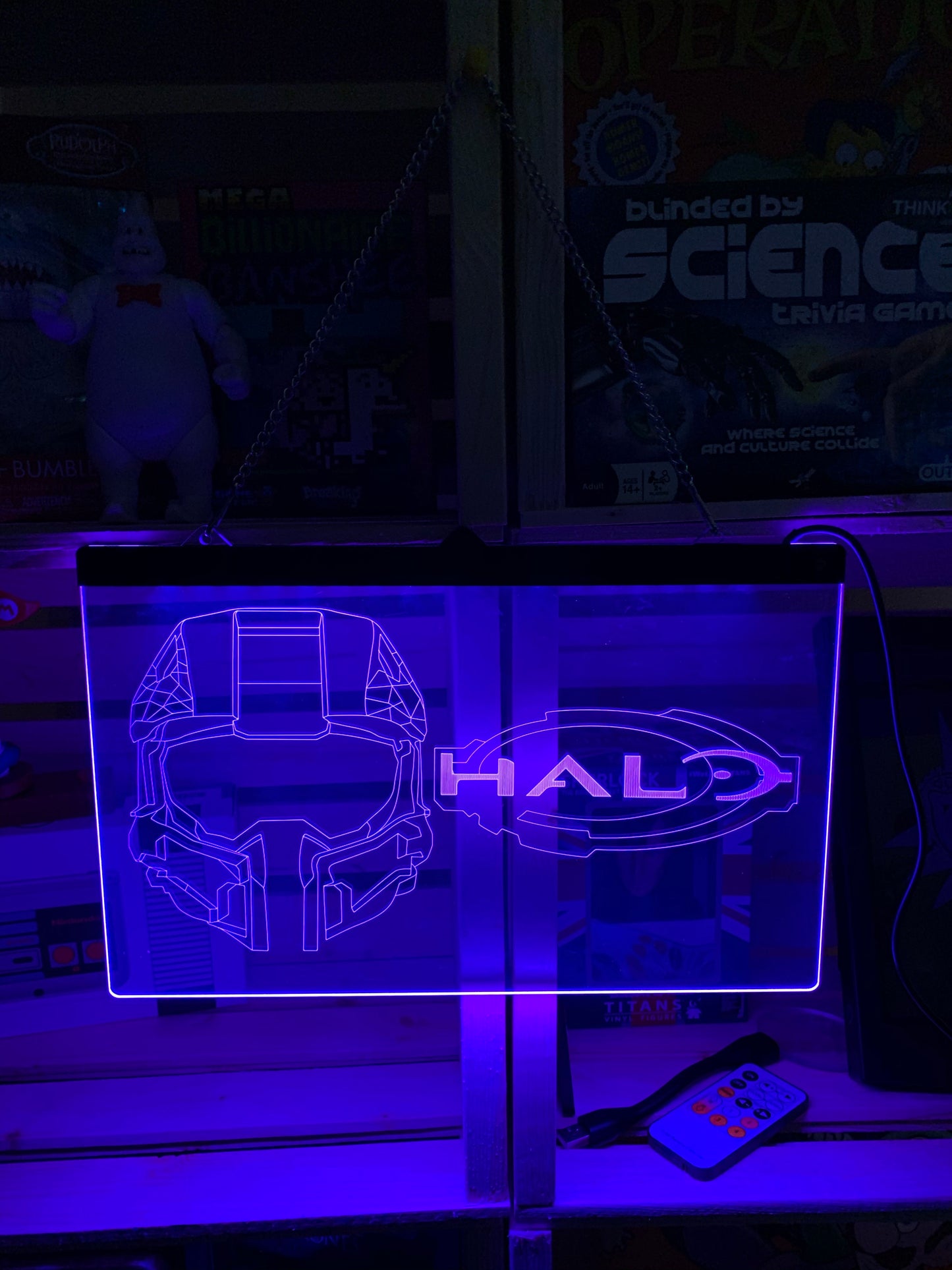 Enseigne DEL Halo Master Chief Xbox avec chaîne