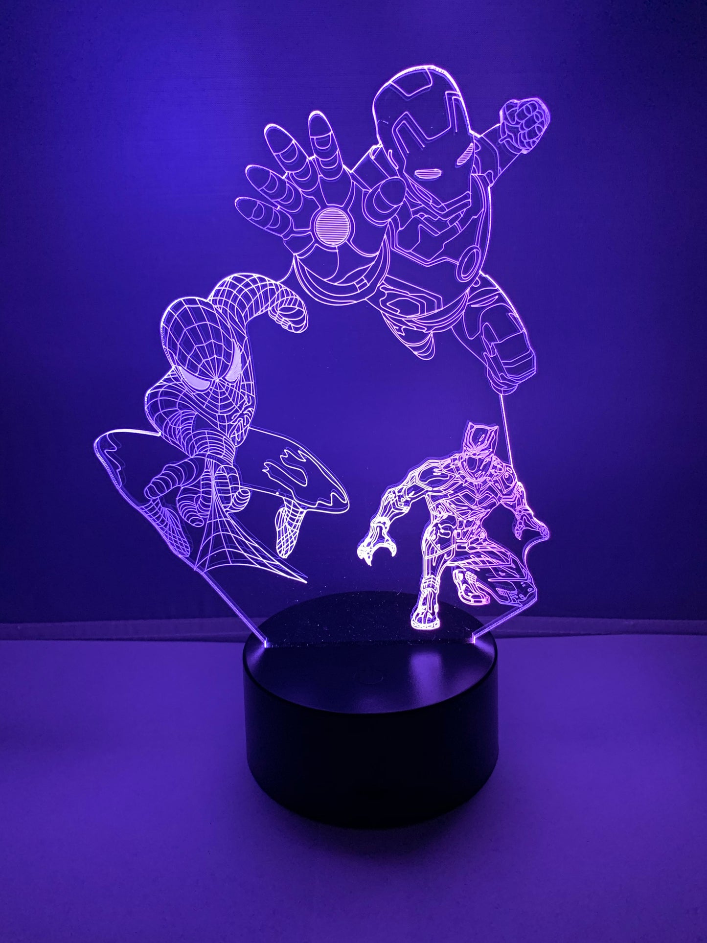 Lampe 3D DEL Trio de Super Héros (Black Panther/Iron Man/ Spiderman)