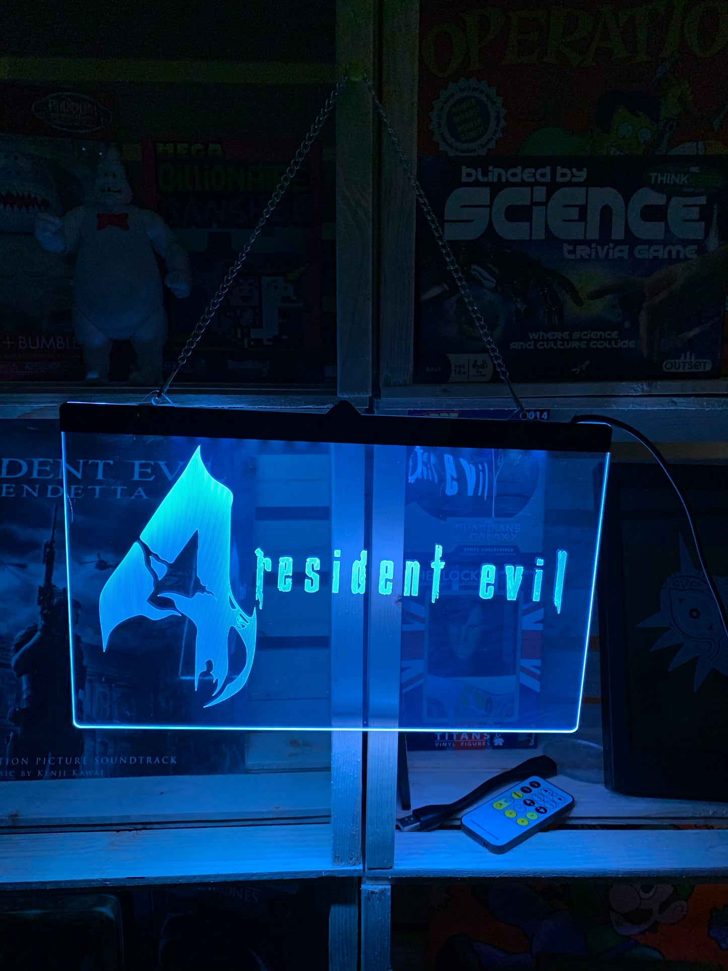 Enseigne DEL Resident Evil 4 avec chaîne