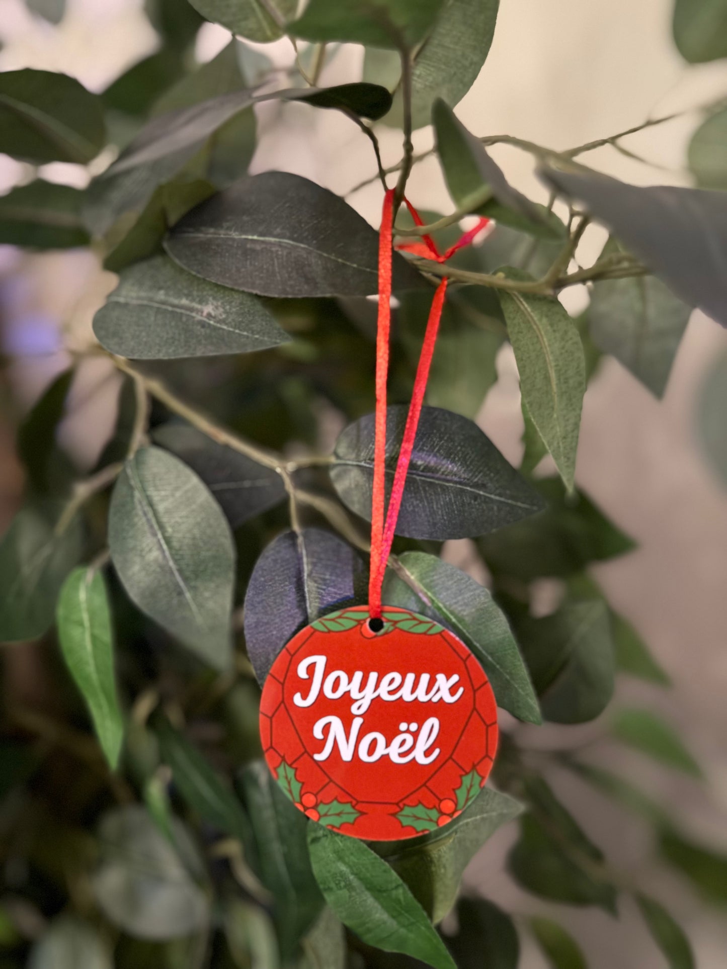 Ornement de Noël "Je déteste Noël mais j’adore le Baileys"