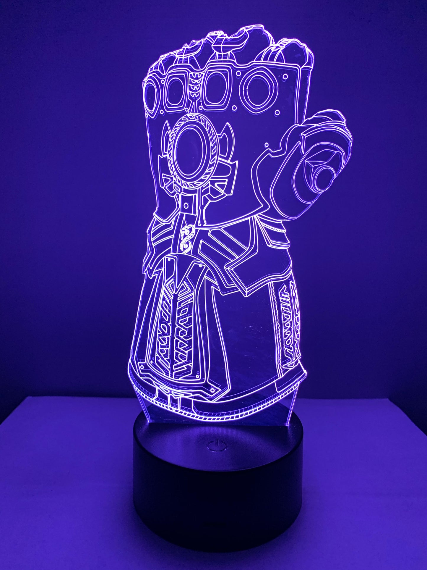 Lampe 3D DEL Gant Thanos Avengers