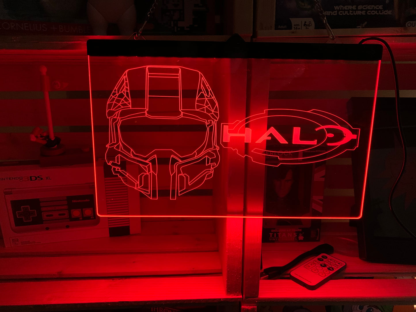 Enseigne DEL Halo Master Chief Xbox avec chaîne